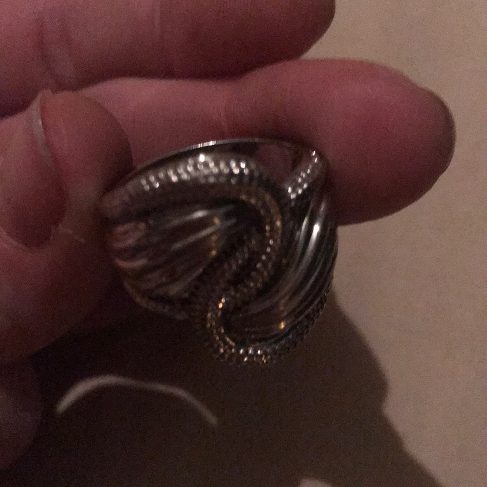 Ring - Picture 2 of 2